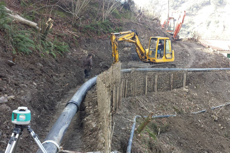 Traidas de agua y saneamiento - Excavaciones Bergaretxe